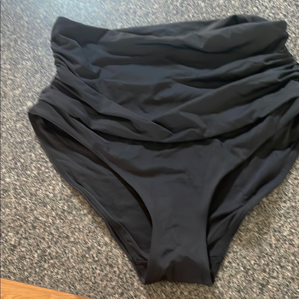 Knix Elegant Black High-Waisted Swimwear